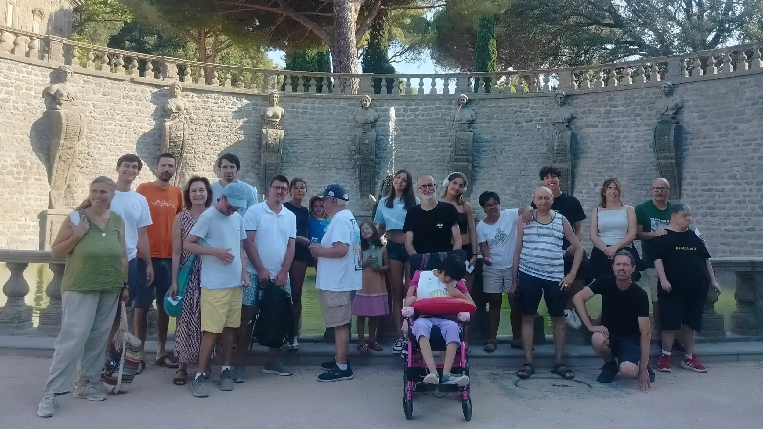 foto di gruppo a Villa Lante a Bagnaia (VT)